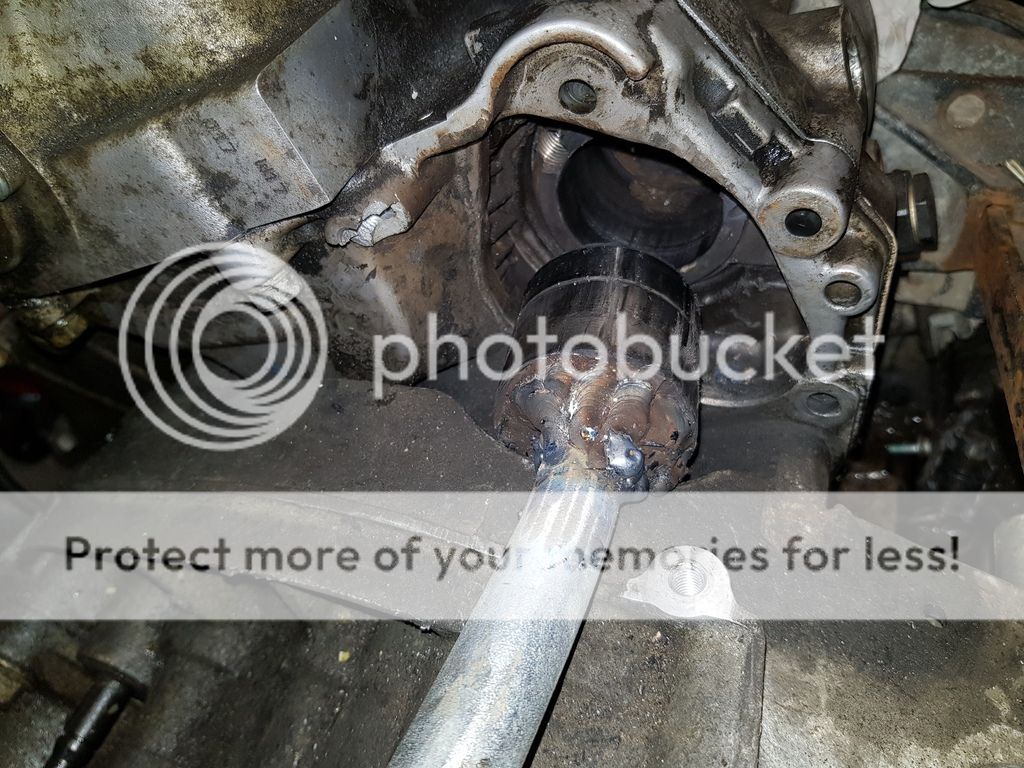 Water pump Seized in to the block 2.5 AXD 2006 VW T4 Forum VW T5 Forum